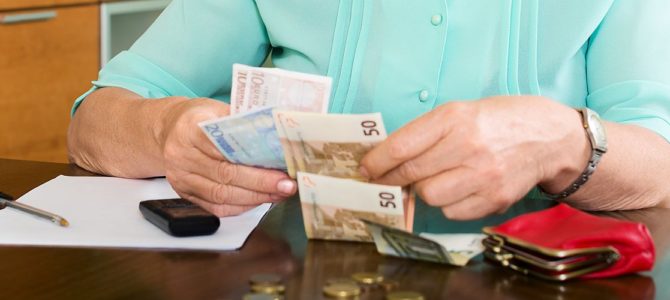 Descontos indevidos pelo INSS a título de desaposentação Descontos indevidos pelo INSS a título de desaposentação