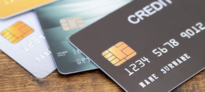 Juros do cartão de crédito rotativo chegam a 445% ao ano! Como se proteger?